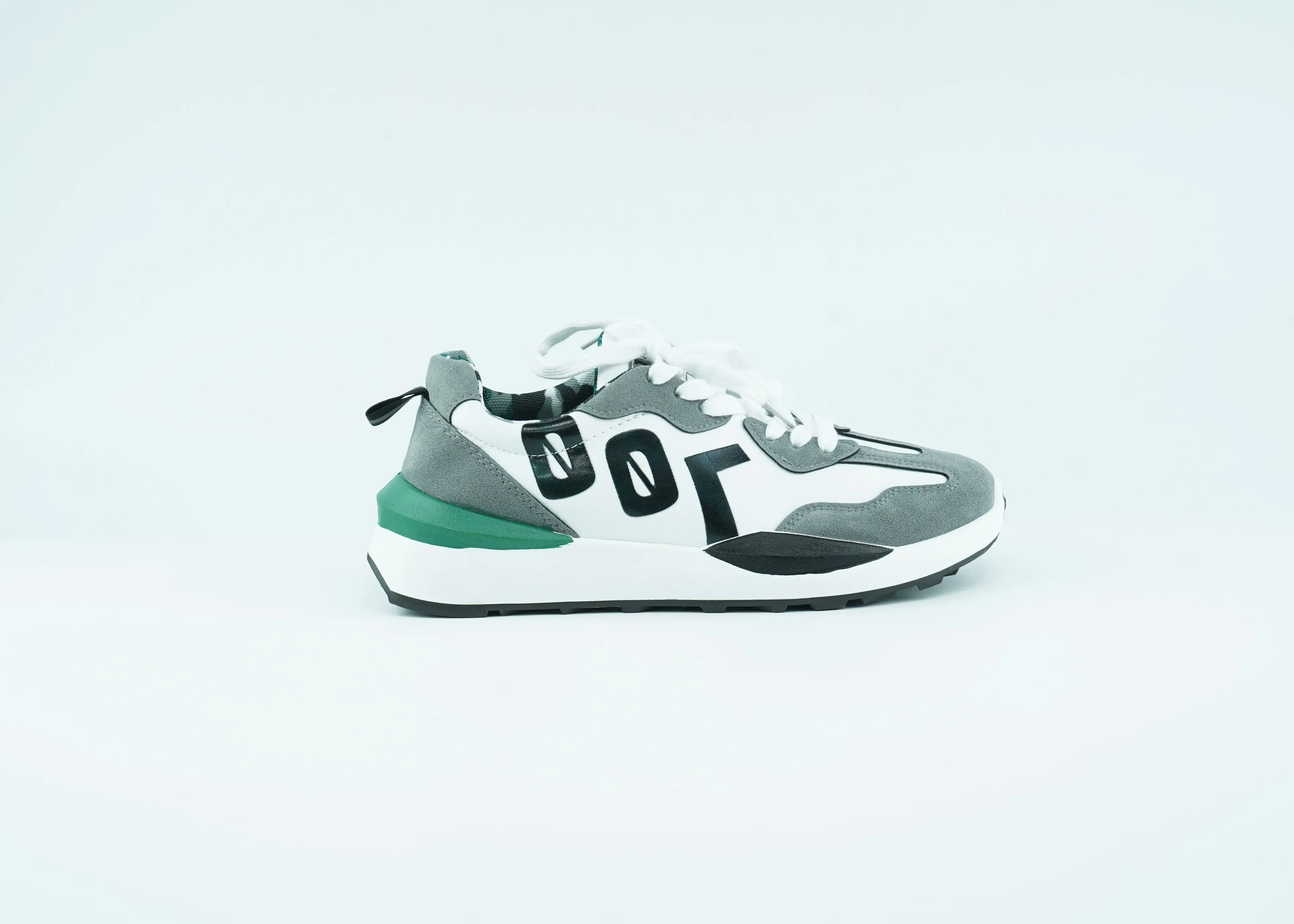 22'Casual shoes for men