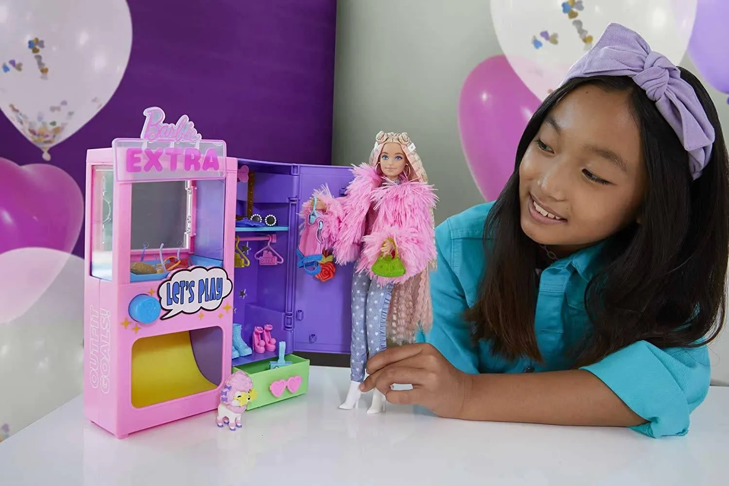 Barbie Extra Fashions Vending Machine Playset HFG75