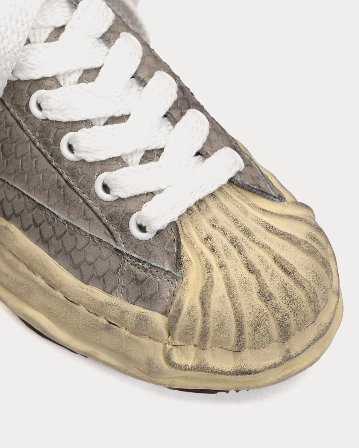 Blakey Original Sole Distressed Leather Grey Low Top Sneakers