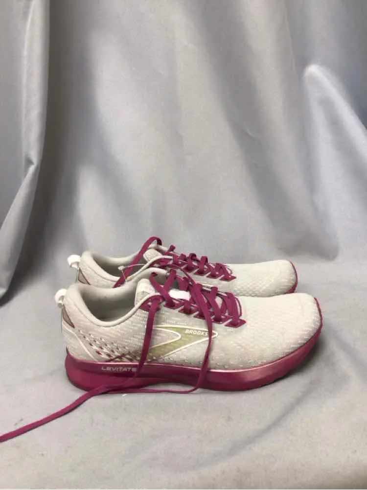 BROOKS SIZE 10 1/2 Ladies SHOES