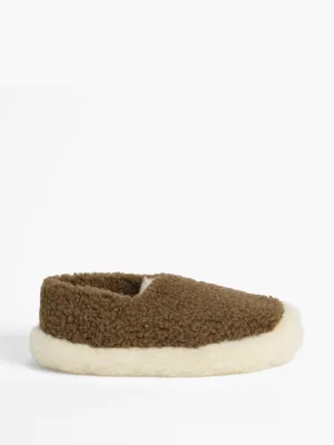 Handmade slipper boots