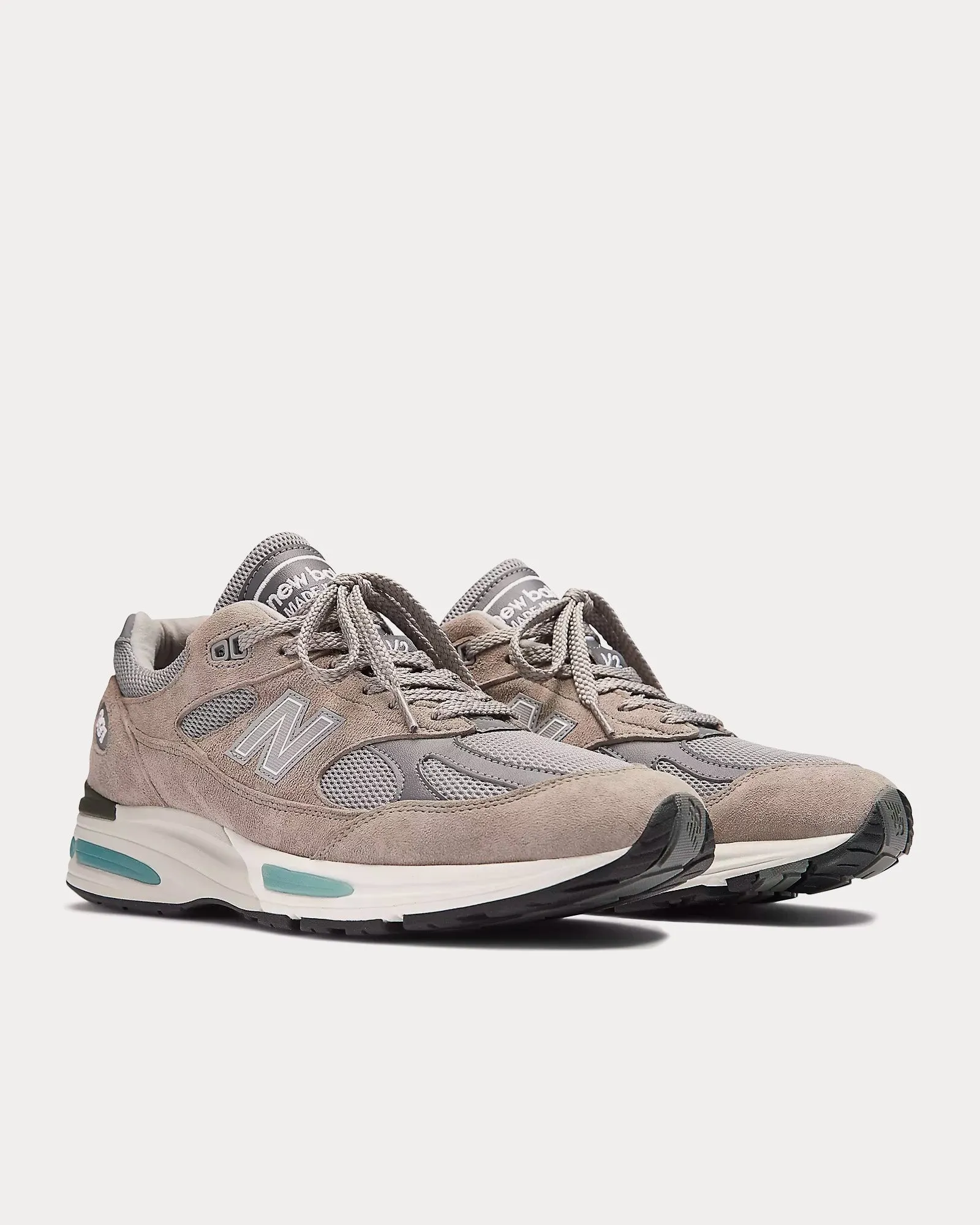MADE in UK 991v2 Rock Ridge / Alloy / Silver Low Top Sneakers