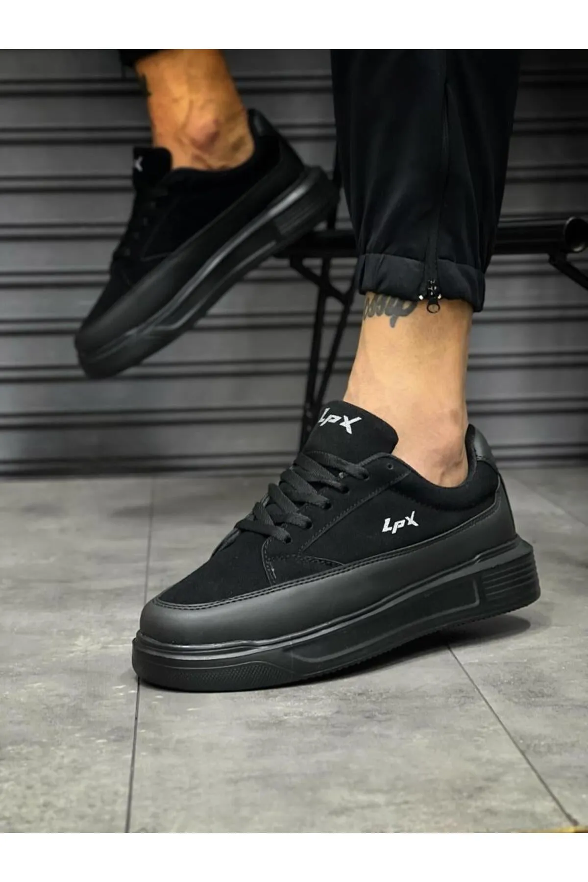 Men's Black High Sole Casual Sports Shoes