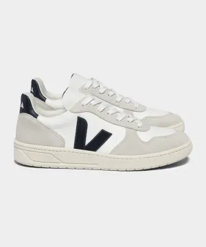 Veja V-10 in White   Nautico